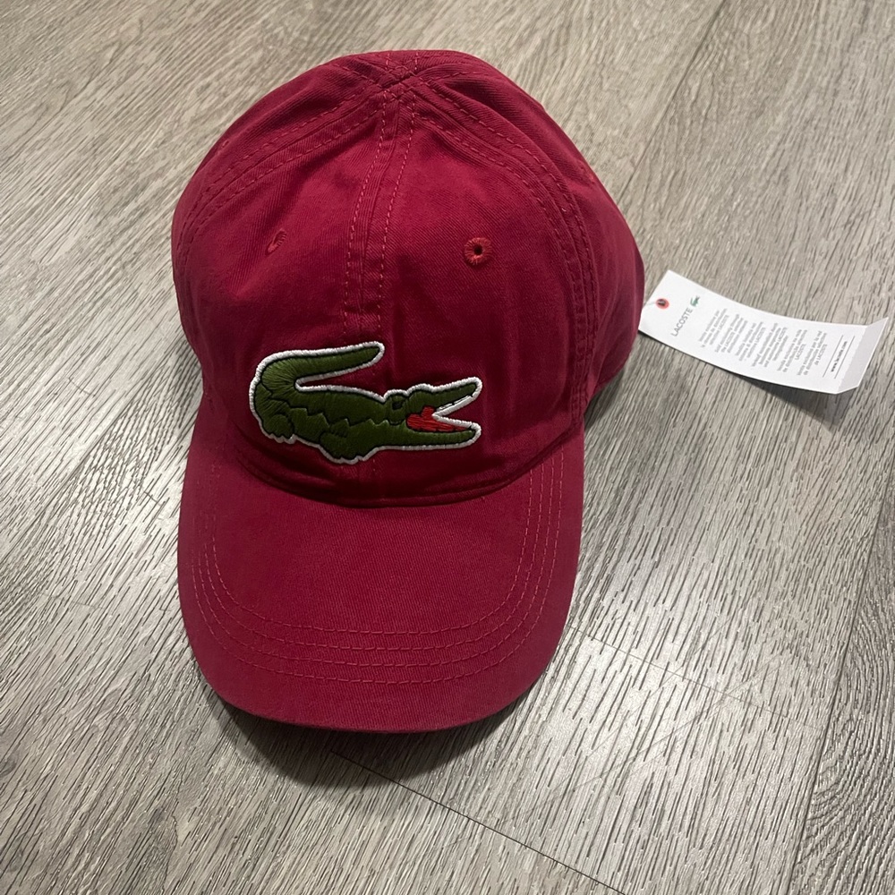 LACOSTE BURGUNDY HAT